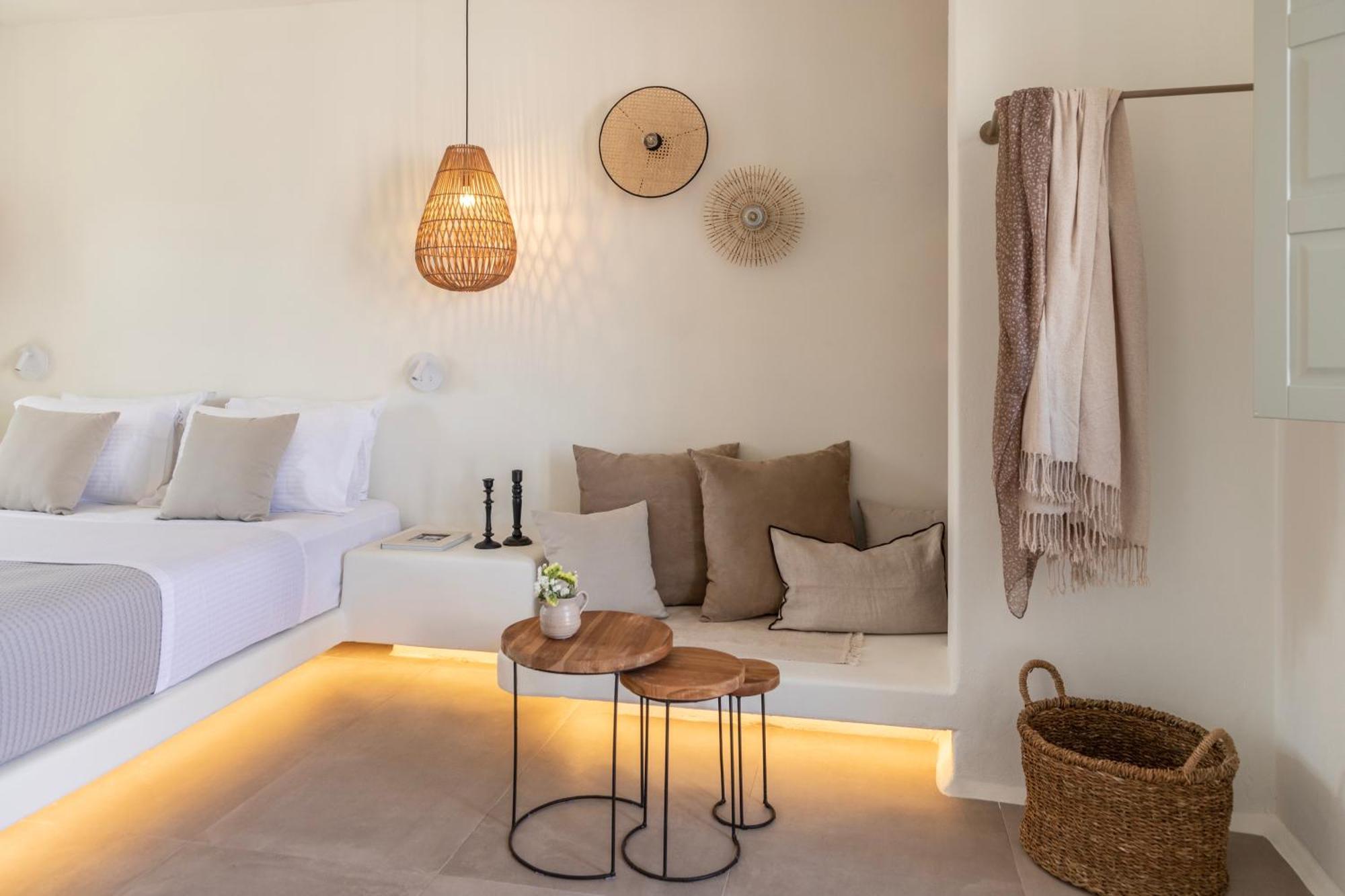 Frescoes Luxury Suites By Kb Hospitality Mesaria Eksteriør billede