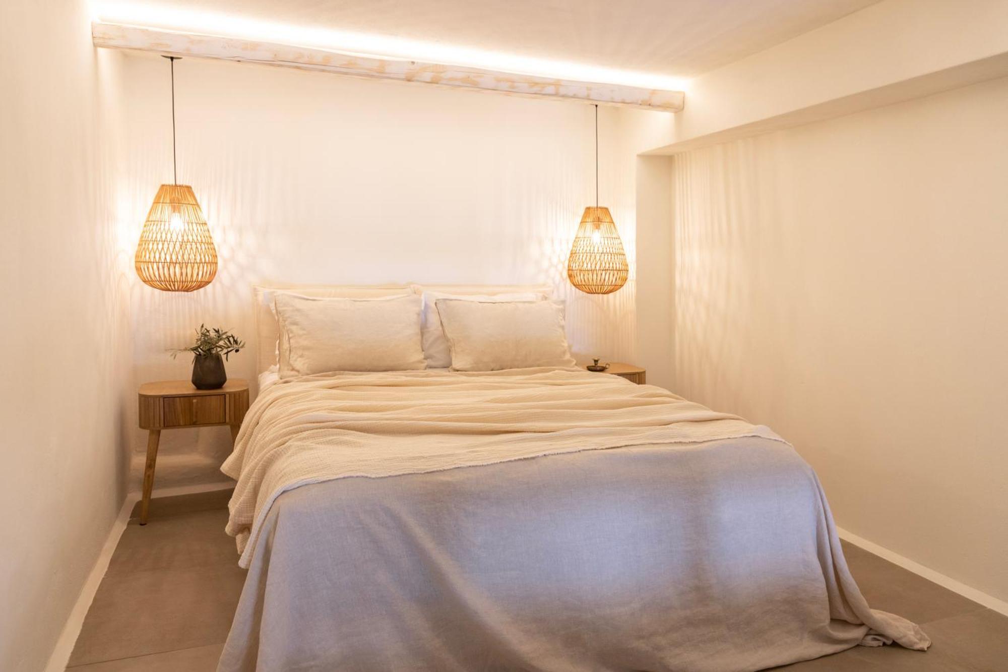 Frescoes Luxury Suites By Kb Hospitality Mesaria Eksteriør billede