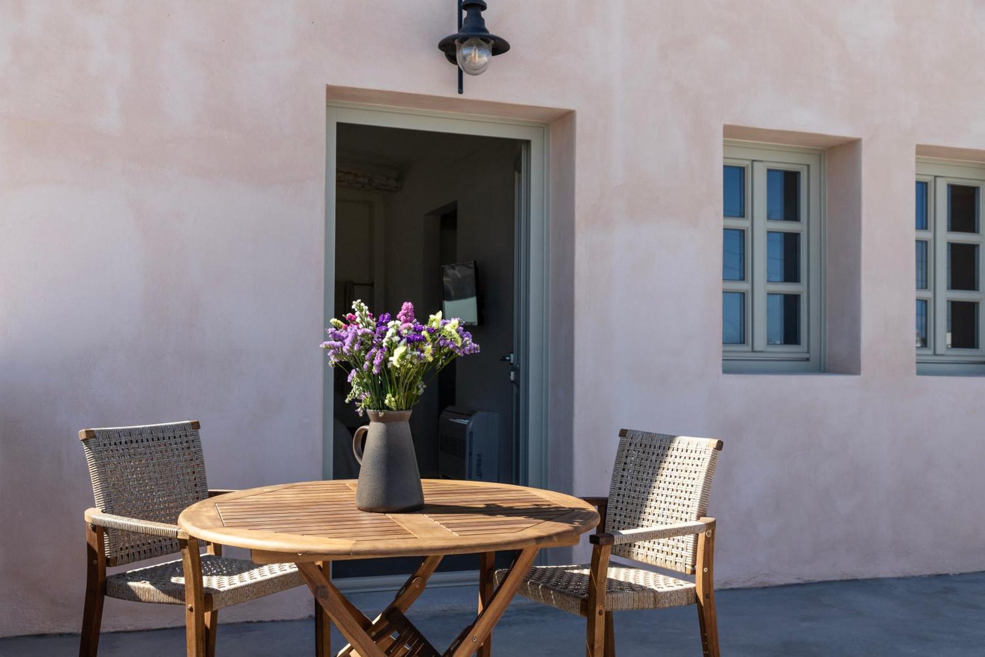 Frescoes Luxury Suites By Kb Hospitality Mesaria Eksteriør billede