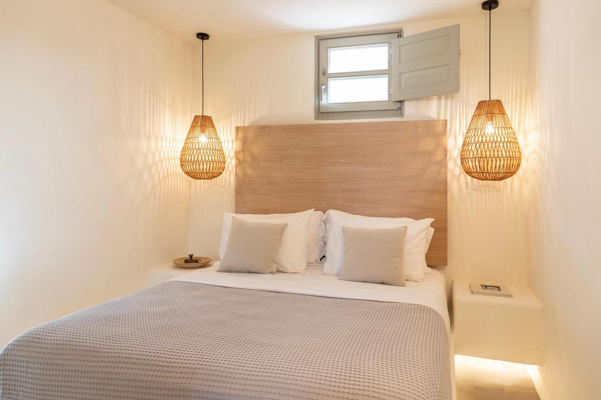 Frescoes Luxury Suites By Kb Hospitality Mesaria Eksteriør billede
