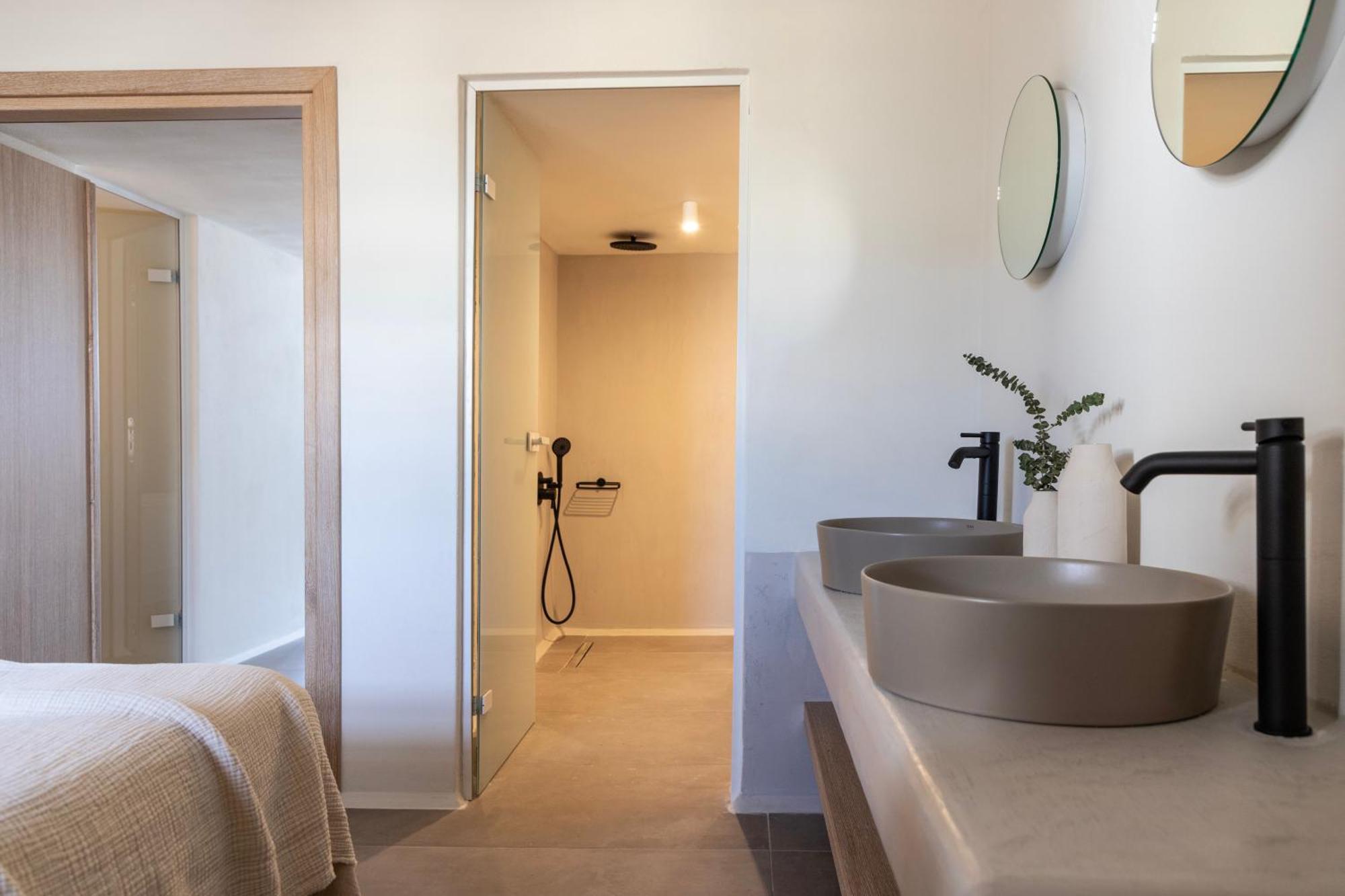 Frescoes Luxury Suites By Kb Hospitality Mesaria Eksteriør billede