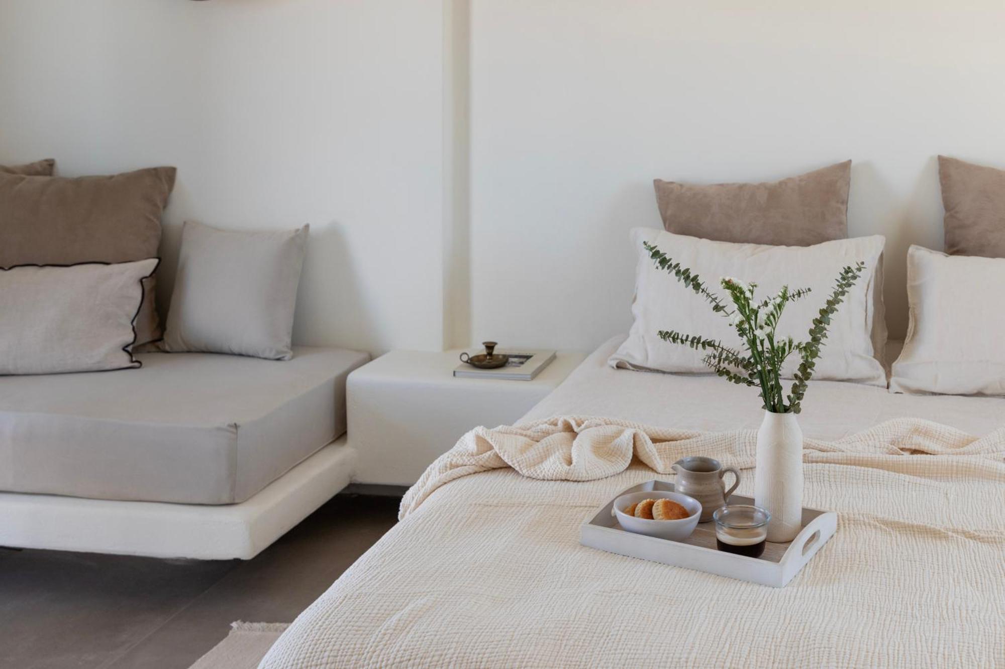 Frescoes Luxury Suites By Kb Hospitality Mesaria Eksteriør billede